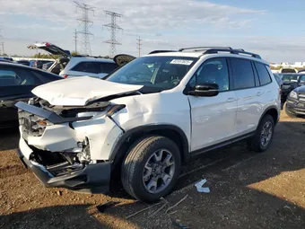 2023 Honda Passport 5FNYF8H6XPB043331