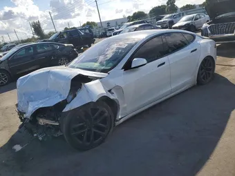 2021 Tesla Model S 5YJSA1E60MF437237