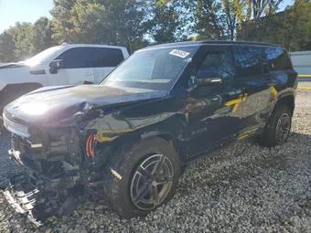 2025 Rivian R1S 7PDSGBBA4SN049898