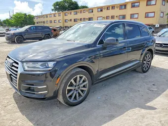 2019 Audi Q7 WA1AAAF78KD001897