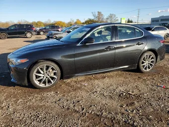 2017 Alfa Romeo Giulia ZARFAEDN0H7528611