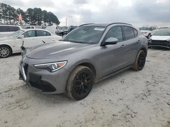 2018 Alfa Romeo Stelvio ZASFAKNN5J7C05093