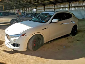 2017 Maserati Levante ZN661YUL6HX231285
