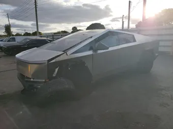 2024 Tesla Cybertruck 7G2CEHEDXRA019561