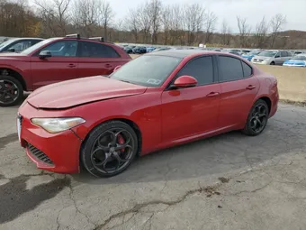 2018 Alfa Romeo Giulia ZARFAEEN9J7597706