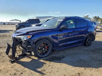 2020 Alfa Romeo Stelvio ZASPAKBN3L7C75963