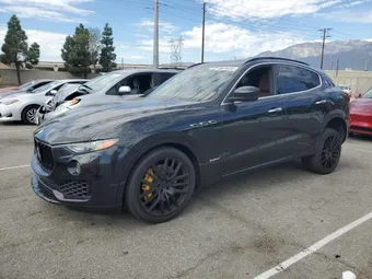 2018 Maserati Levante ZN661YUS8JX301396