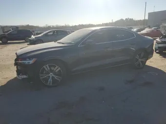 2022 Volvo S60 7JRL12FL0NG192012