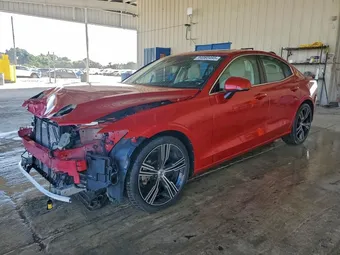 2022 Volvo S60 7JRL12FL2NG160906