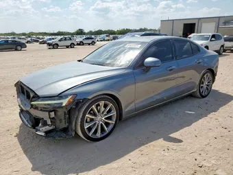 2020 Volvo S60 7JR102FK9LG037151