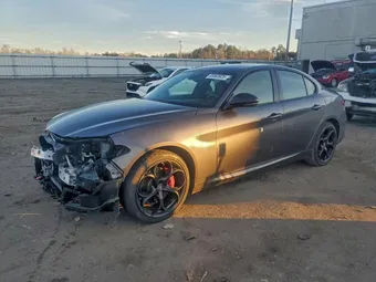 2021 Alfa Romeo Giulia ZARFANBN5M7648546
