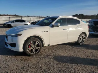 2017 Maserati ZN661YUL4HX247663