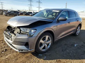 2019 Audi e-tron WA1LAAGE6KB005352