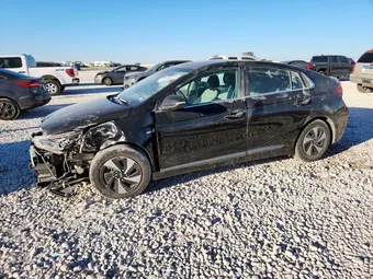 2018 Hyundai Ioniq Hybrid KMHC75LC1JU103025