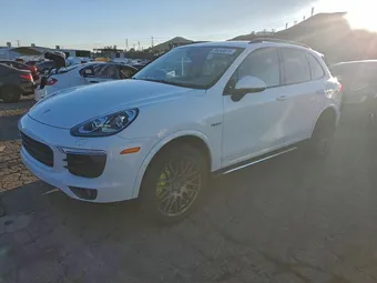 2017 Porsche Cayenne Hybrid WP1AE2A22HLA71632