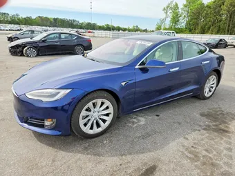 2018 Tesla Model S 5YJSA1E22JF283980