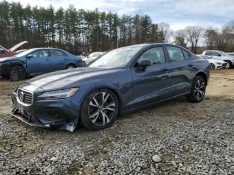 2019 Volvo S60 7JRA22TM3KG012826