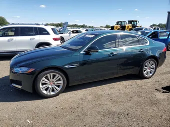 2016 Jaguar XF SAJBJ4BV7GCY19314