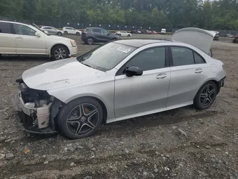 2021 Mercedes-Benz A-Class W1K3G4FB6MJ270266