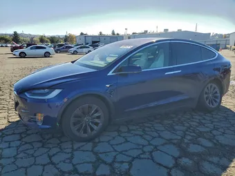 2017 Tesla Model X 5YJXCBE23HF078524