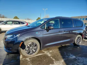 2020 Chrysler Pacifica Hybrid 2C4RC1N76LR143488