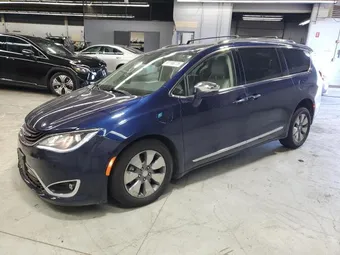 2017 Chrysler Pacifica Hybrid 2C4RC1N78HR666132