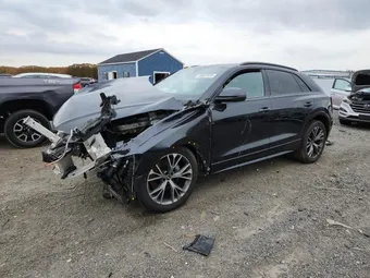 2021 Audi Q8 WA1AVAF15MD014500