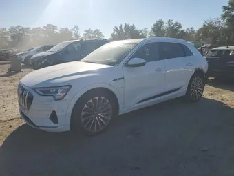 2019 Audi e-tron WA1VAAGE7KB025148
