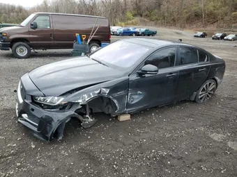 2017 Jaguar XE SAJAF4BV6HA976942