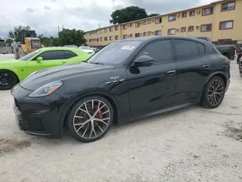 2023 Maserati Grecale ZN682CVT8P7427363