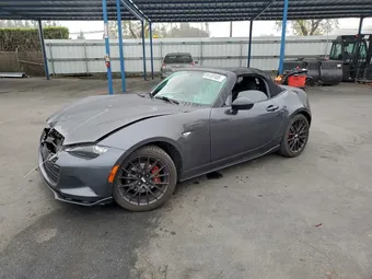 2017 Mazda MX-5 Miata JM1NDAC7XH0123762
