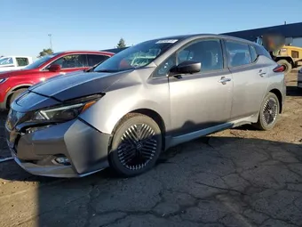 2024 Nissan Leaf 1N4CZ1CV6RC555309