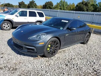 2018 Porsche Panamera WP0AE2A74JL129923