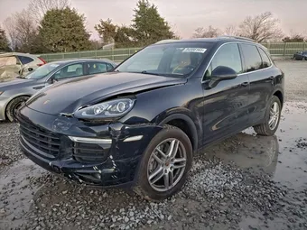 2016 Porsche Cayenne WP1AA2A20GKA36135