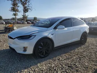 2021 Tesla Model X 5YJXCDE22MF322606