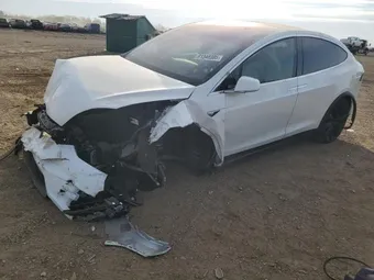 2019 Tesla Model X 5YJXCBE25KF155112