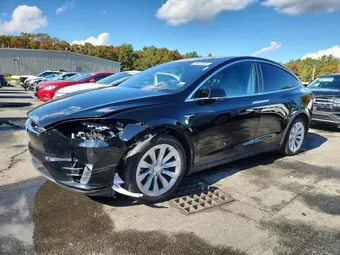 2018 Tesla Model X 5YJXCBE25JF120309