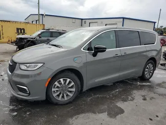 2025 Chrysler Pacifica Hybrid 2C4RC1S77SR536404