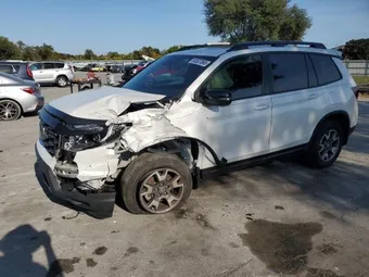 2023 Honda Passport 5FNYF8H63PB019792