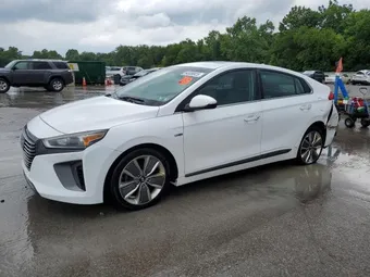 2017 Hyundai Ioniq Hybrid KMHC05LC2HU031976