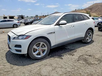 2017 Jaguar F-PACE SADCJ2BV9HA493007