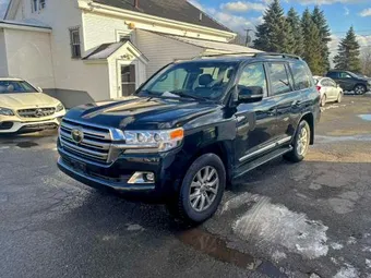 2017 Toyota Land Cruiser JTMCY7AJ9H4060112