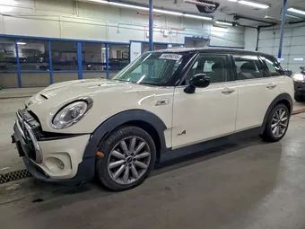 2017 Mini Clubman WMWLU5C5XH2E82711