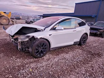 2023 Tesla Model X 7SAXCBE51PF419463