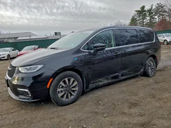 2024 Chrysler Pacifica Hybrid 2C4RC1S75RR150378