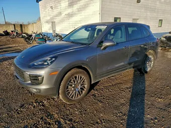 2017 Porsche Cayenne WP1AB2A23HLA53617