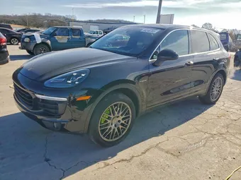 2016 Porsche Cayenne Hybrid WP1AE2A26GLA63483