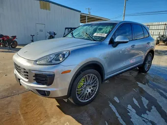 2016 Porsche Cayenne Hybrid WP1AE2A23GLA59472