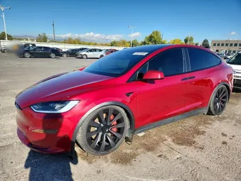 2024 Tesla Model X 7SAXCBE60RF439439