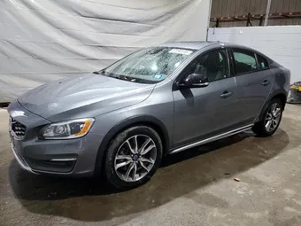 2016 Volvo S60 Cross Country YV4612UM4G2001034